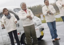 Японцы установили мировой рекорд, проехав на электромобиле Suzuki. 